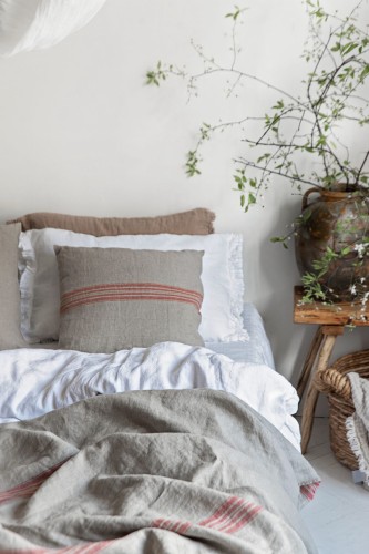 lniana narzuta  z czerwonymi pasami - gruby len 100%l.jpeg