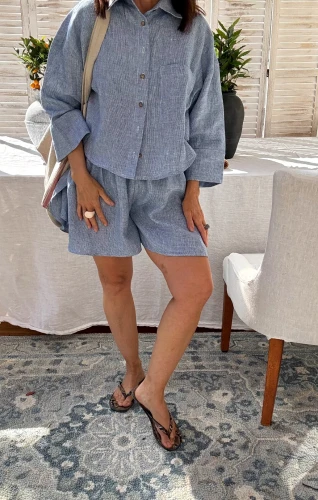 koszula z lnu 100% w prążki, z rękawem 3/4, delikatnie oversize szyta lokalnie.jpeg